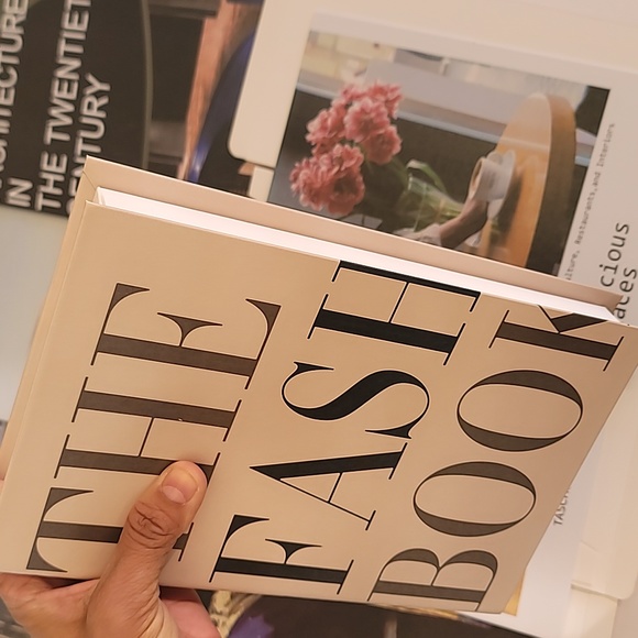 New 7 Pcs Decorative Books for Home - Picture 13 of 14